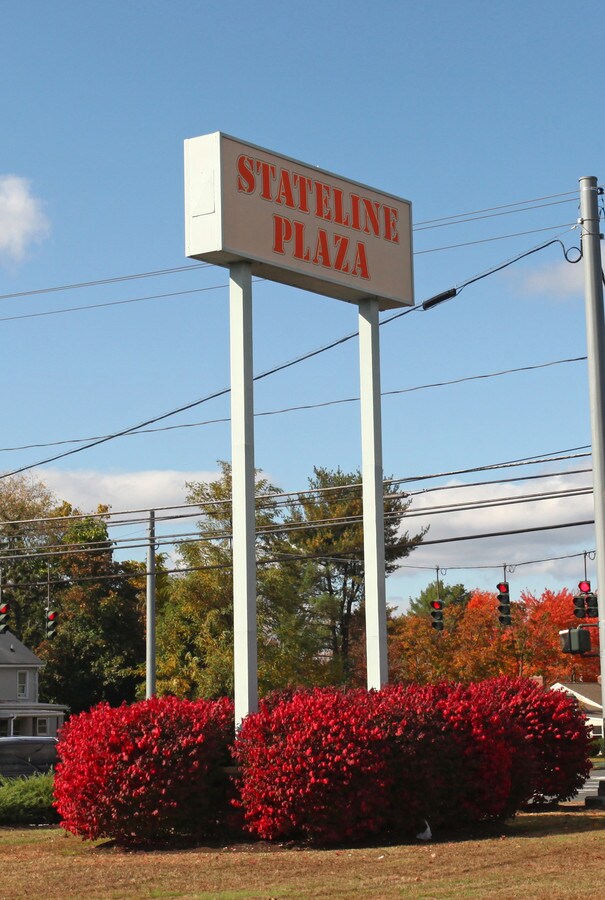 130136 Elm St, Enfield, CT 06082