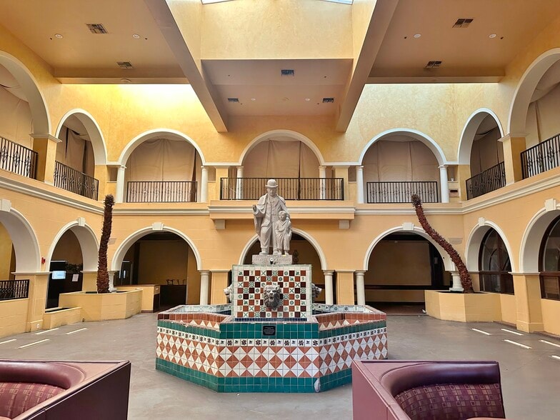 17 E Sheridan Ave, Oklahoma City, OK for lease - Interior Photo - Image 2 of 5