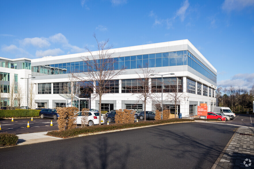 Guildford Business Park Rd, Guildford for lease - Building Photo - Image 2 of 3