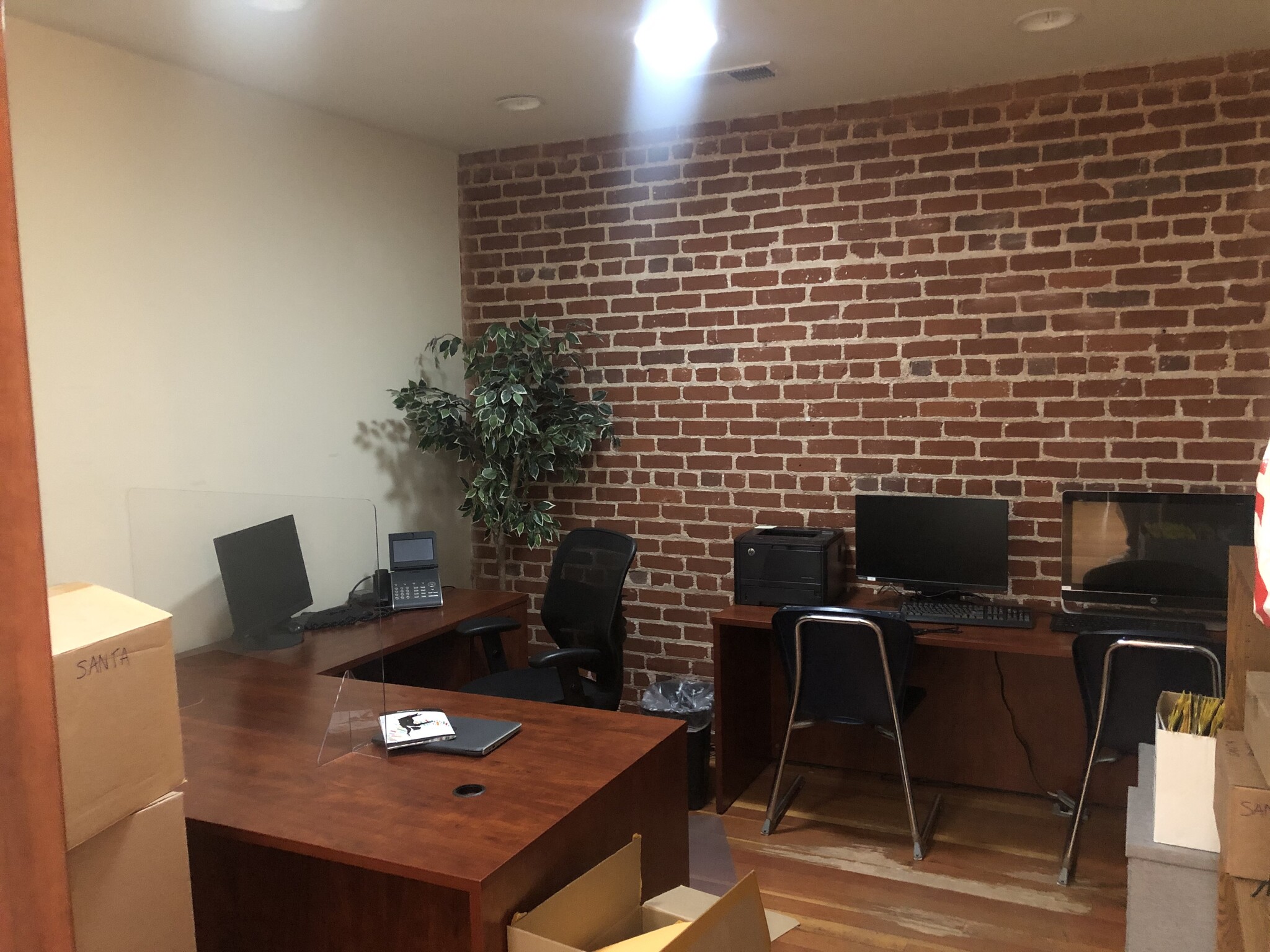 216 N 8th St, Santa Paula, CA for lease Interior Photo- Image 1 of 3