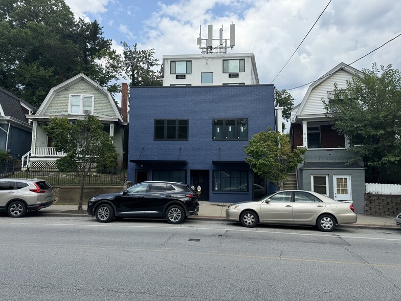 3152 Linwood Ave, Cincinnati, OH for lease - Building Photo - Image 1 of 4