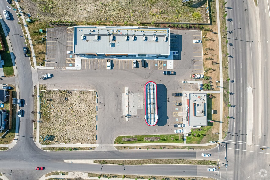 17525 66th St NW, Edmonton, AB for lease - Aerial - Image 2 of 6