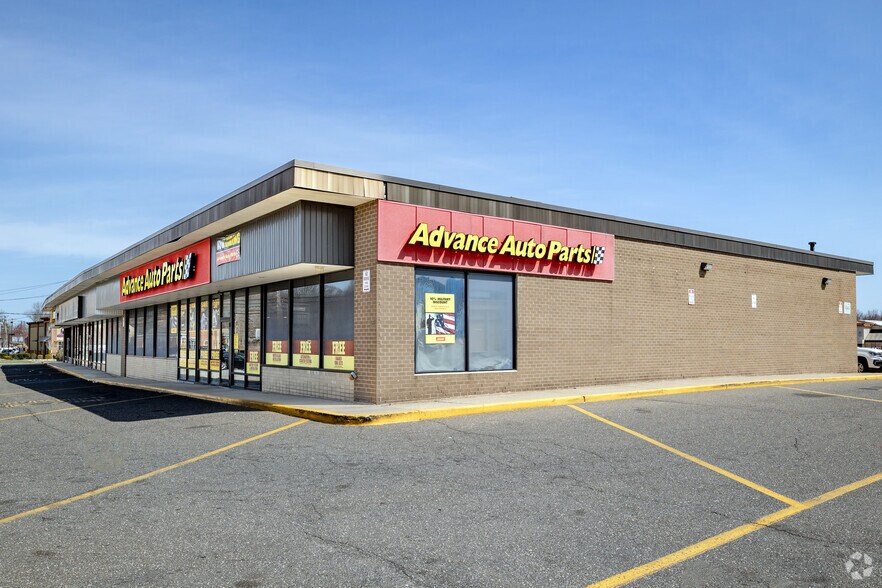 350 Middle Country Rd, Coram, NY for sale - Primary Photo - Image 1 of 1