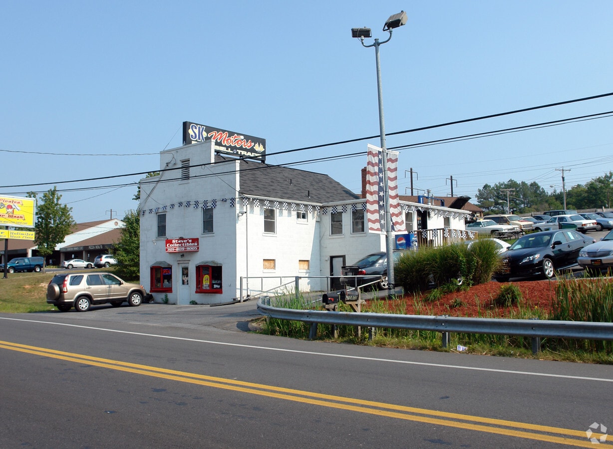 10805 Lanham Severn Rd, Glenn Dale, MD 20769