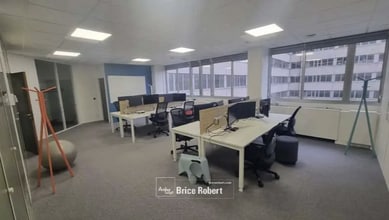 Office in Lyon for lease Interior Photo- Image 1 of 7