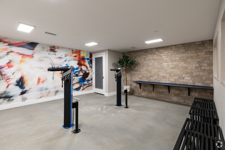 1821 S Milpitas Blvd, Milpitas, CA for lease - Interior Photo - Image 3 of 63