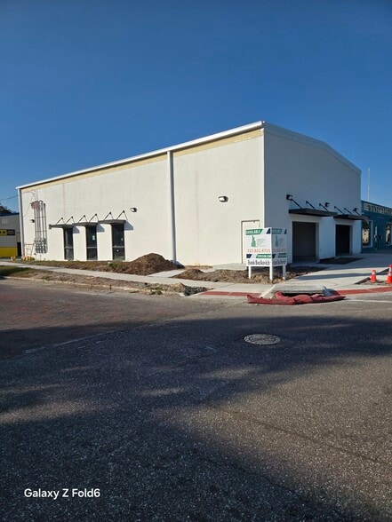 1900 Central Ave, Saint Petersburg, FL for lease - Building Photo - Image 1 of 10