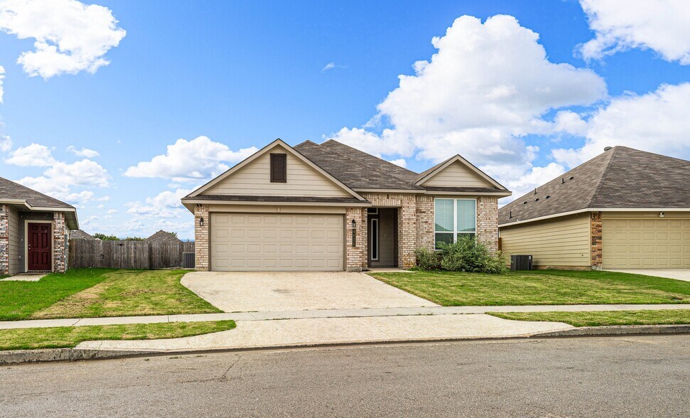 4020 Centerfire Rd, Waco, TX for sale - Building Photo - Image 3 of 41