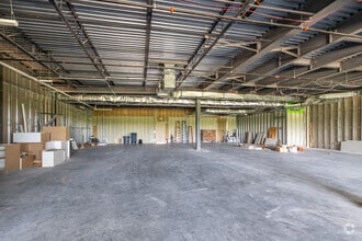 36555 26 Mile Rd, Lenox Township, MI for lease Interior Photo- Image 2 of 3