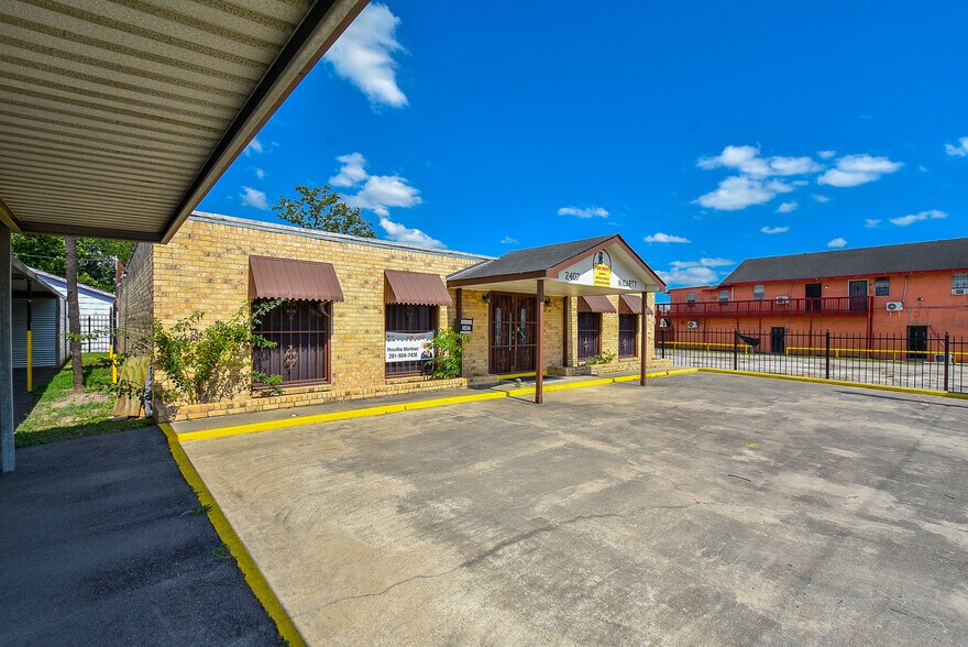 2407 McCarty St, Houston, TX 77029 Office for Sale