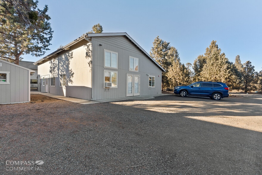 Embark Investment Opportunity portfolio of 3 properties for sale on LoopNet.com - Building Photo - Image 3 of 29