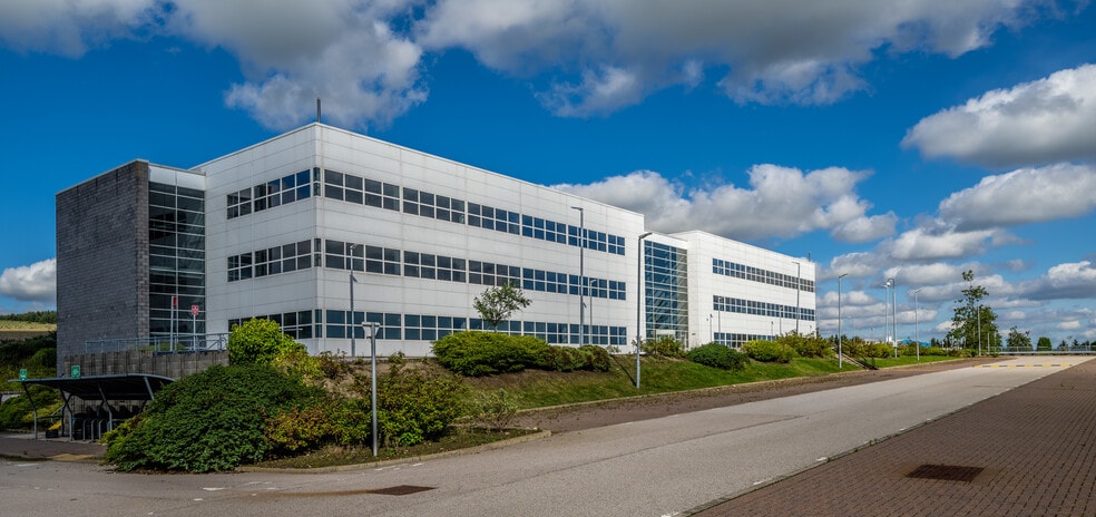 Howe Moss Crescent, Dyce for lease - Building Photo - Image 2 of 15