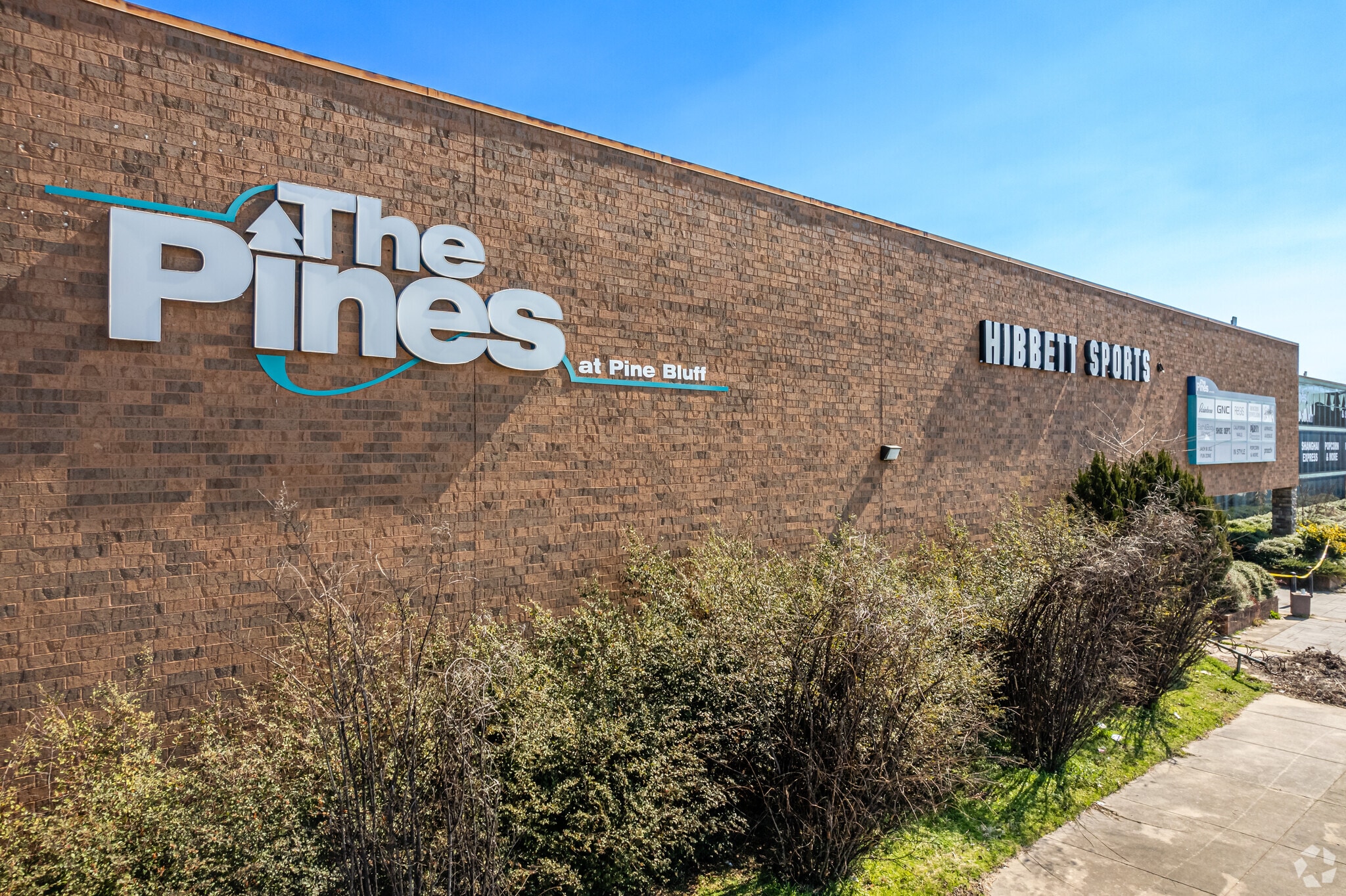 2901 Pines Mall Dr, Pine Bluff, AR 71601 Pines Mall ValueAdd or