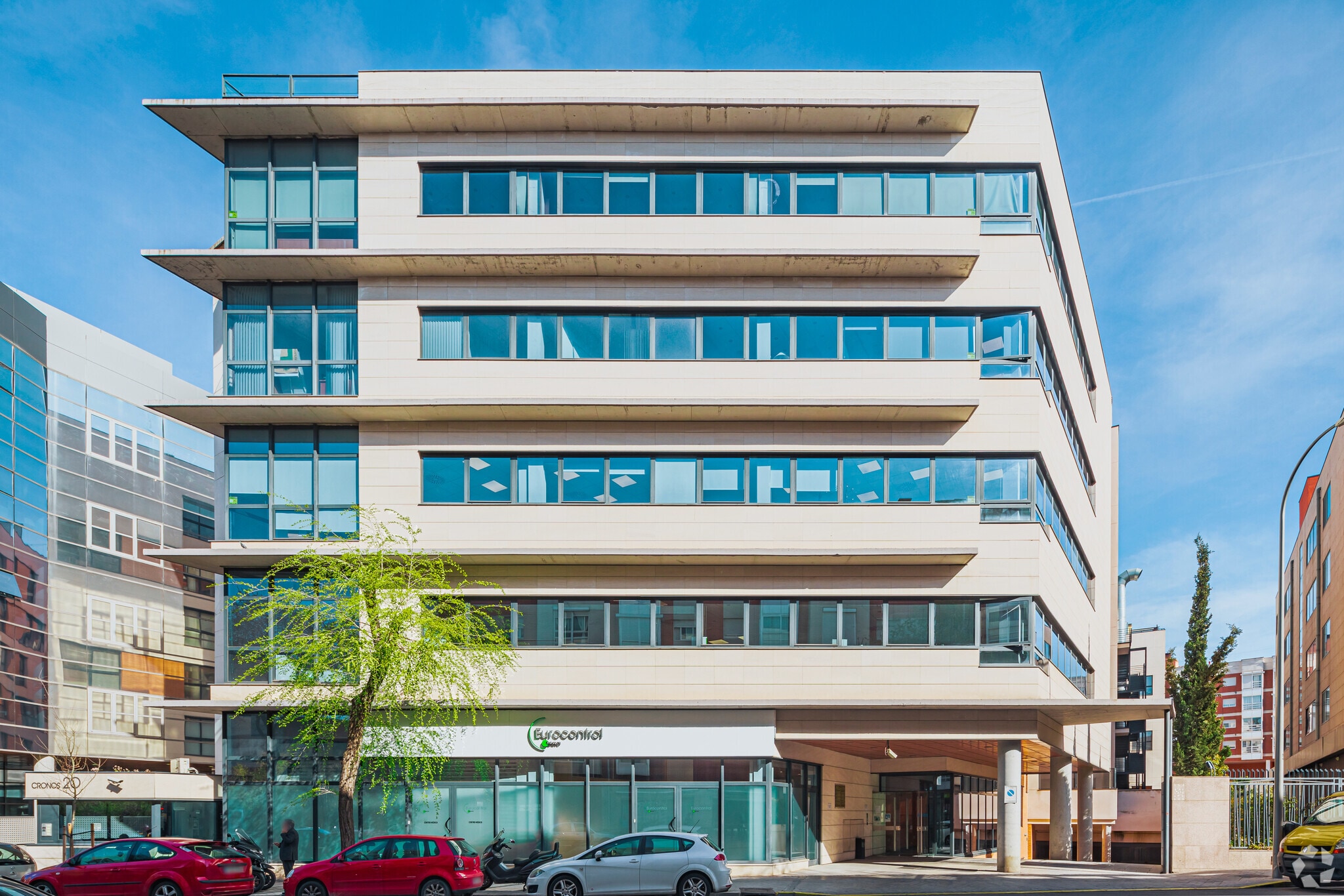 Calle de Cronos, 20, Madrid, Madrid for lease Primary Photo- Image 1 of 5