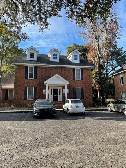 329 Eisenhower Dr, Savannah, GA for sale - Building Photo - Image 1 of 1