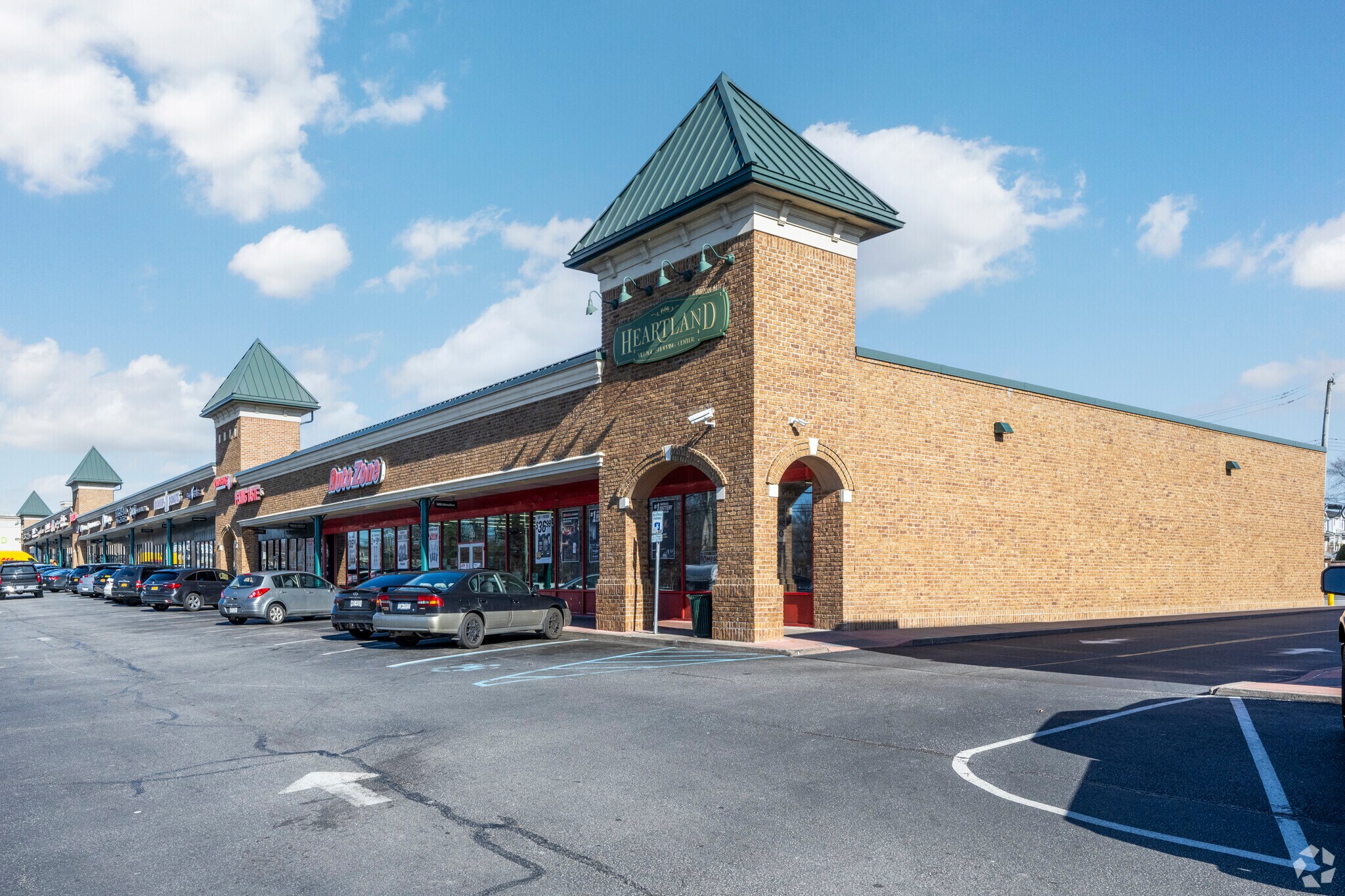 2295 Richmond Ave, Staten Island, NY for lease Primary Photo- Image 1 of 5