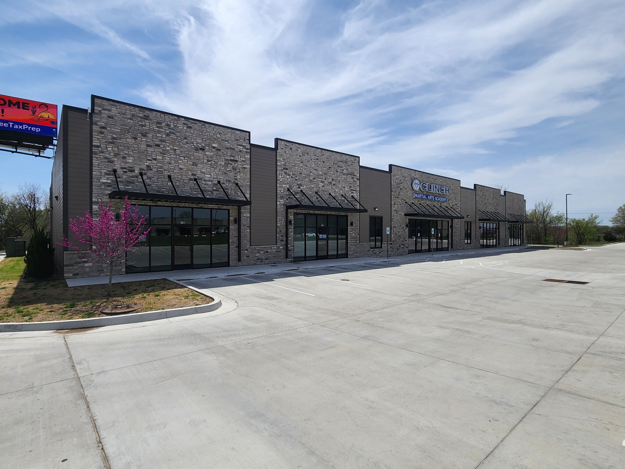 314 E 5th Ave, Owasso, OK for lease Building Photo- Image 1 of 10