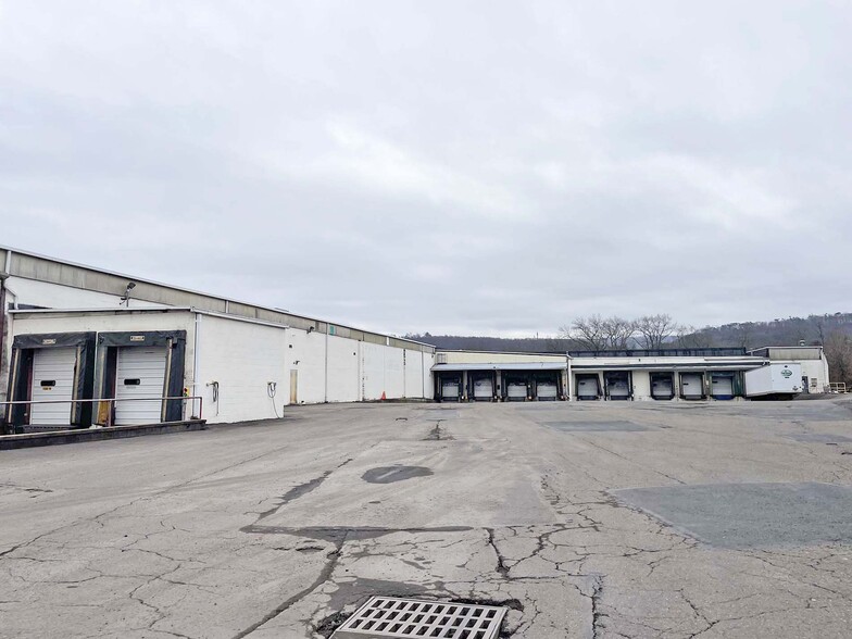 1414 Susquehanna Ave, Berwick, PA for lease - Building Photo - Image 3 of 10