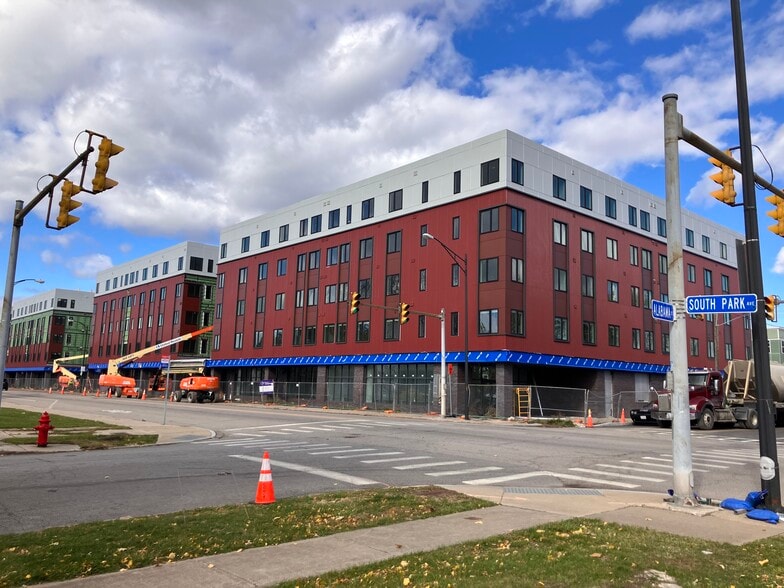 448 South Park Ave, Buffalo, NY for lease - Building Photo - Image 1 of 11