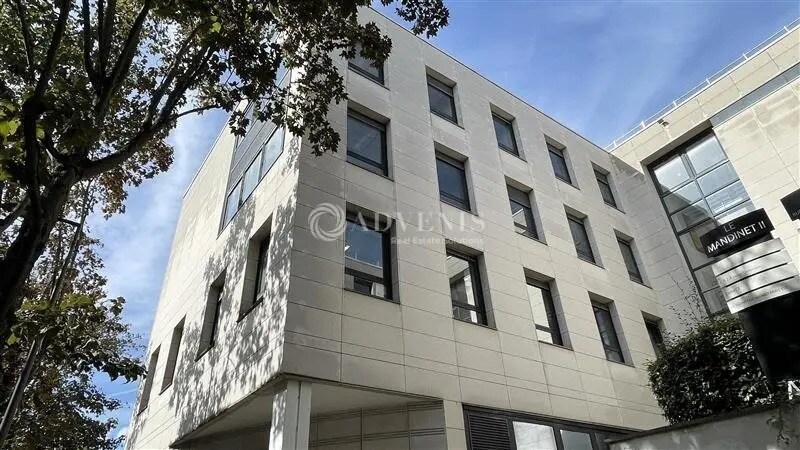 Office in Lognes for lease - Building Photo - Image 1 of 8