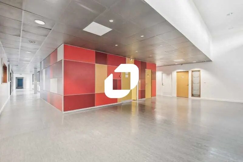 Office in Sarcelles for lease - Interior Photo - Image 3 of 14