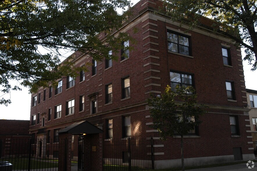 75037511 S Yates Blvd, Chicago, IL 60649