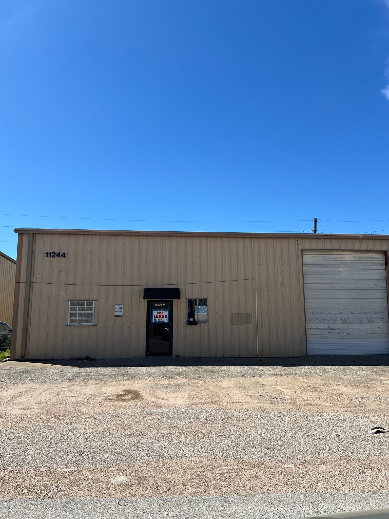 11244 Timber Tech Ave, Tomball, TX for lease Primary Photo- Image 1 of 5