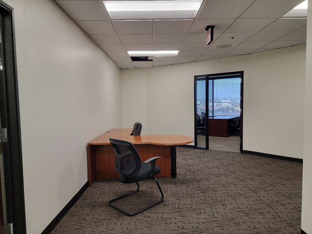 3633 Inland Empire Blvd, Ontario, CA for lease Interior Photo- Image 1 of 9