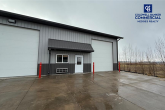 3230 Center Point Rd rd, Robins, IA for lease Building Photo- Image 1 of 15