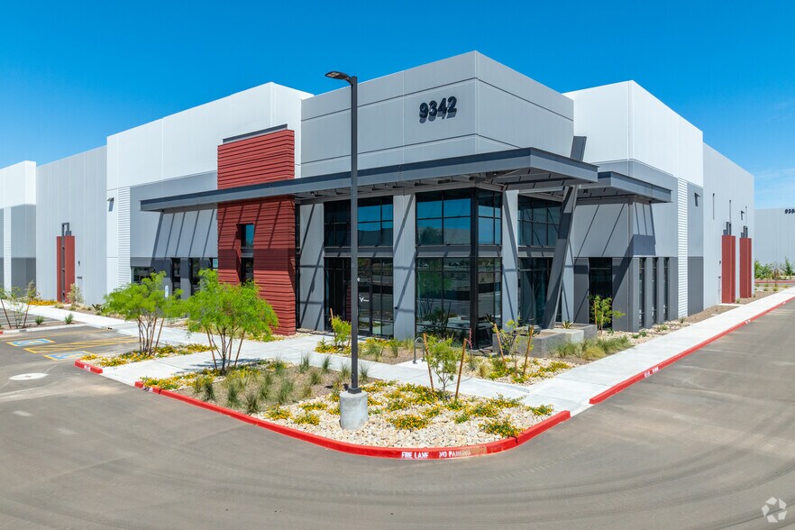 9342 E Elliot Rd, Mesa, AZ for sale - Primary Photo - Image 1 of 1