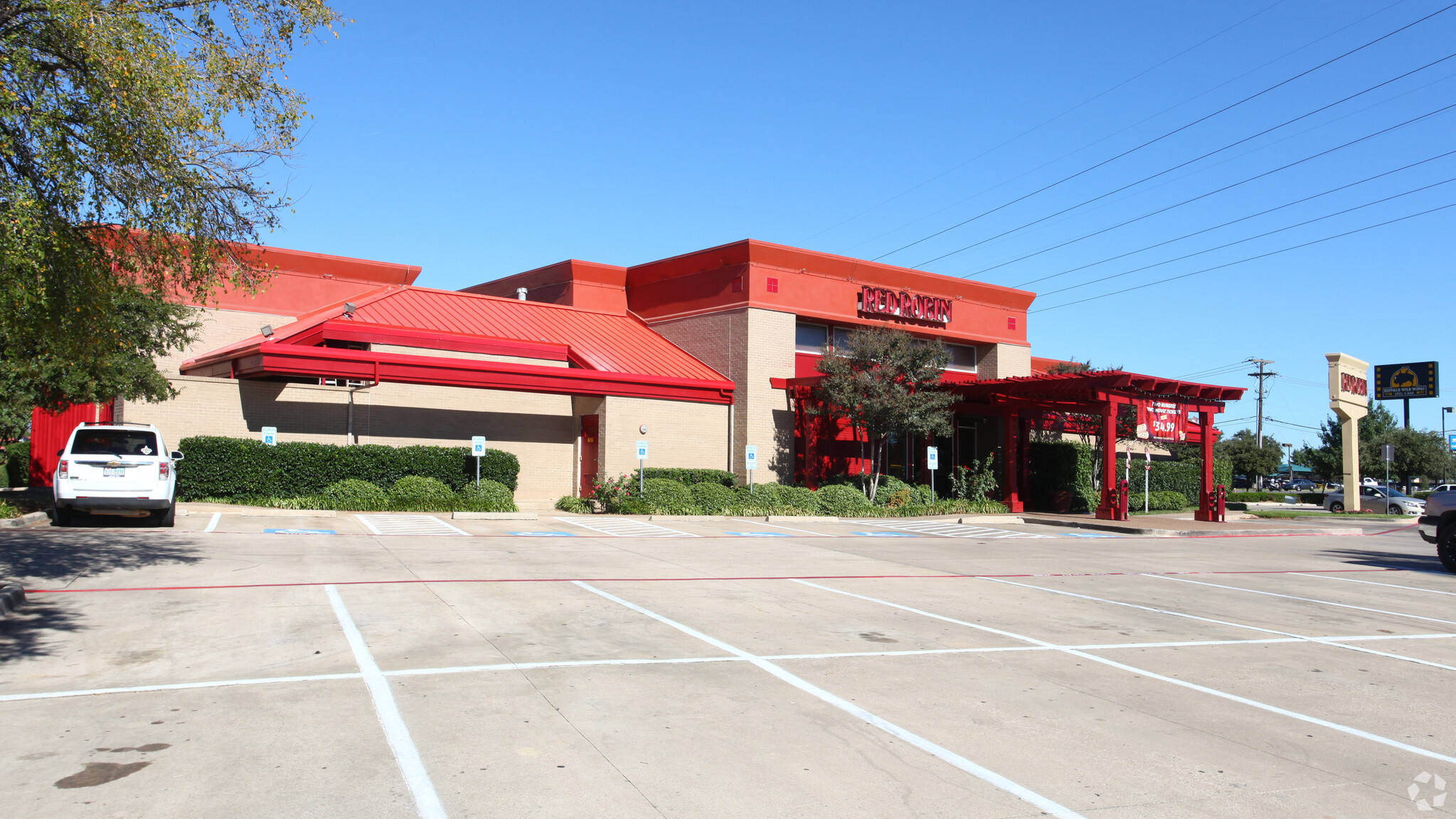 1701 William D Tate Ave, Grapevine, TX for lease Primary Photo- Image 1 of 9