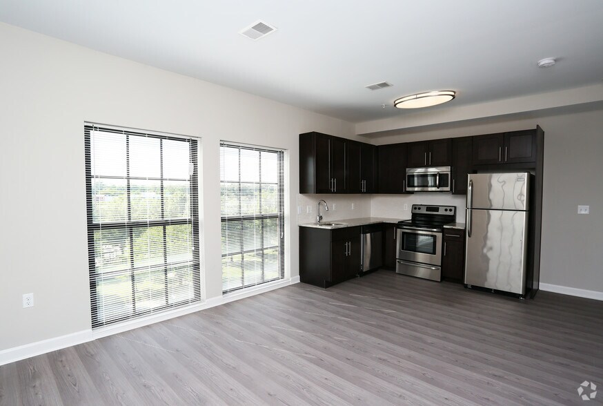 235-255 Carroll St NW, Washington, DC for lease - Interior Photo - Image 3 of 69