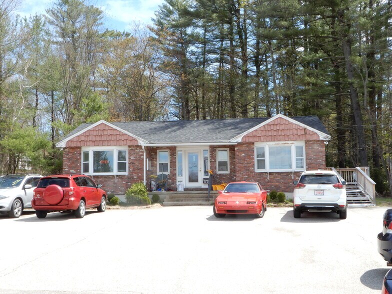 615 W Main St, Tilton, NH 03276