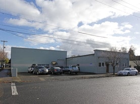 CREATIVE FLEX: Office and warehouse - Warehouse