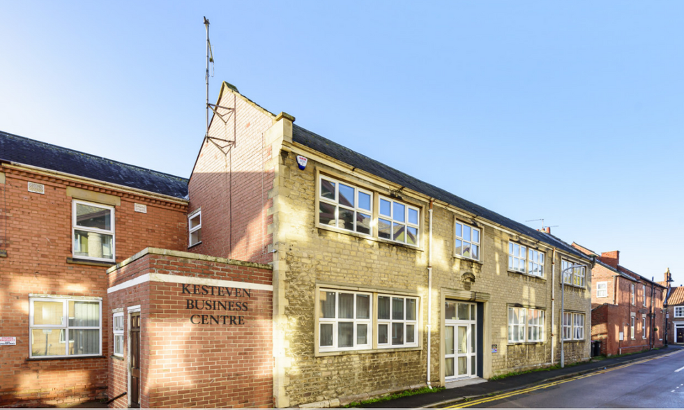 2 Kesteven St, Sleaford for lease - Primary Photo - Image 1 of 4