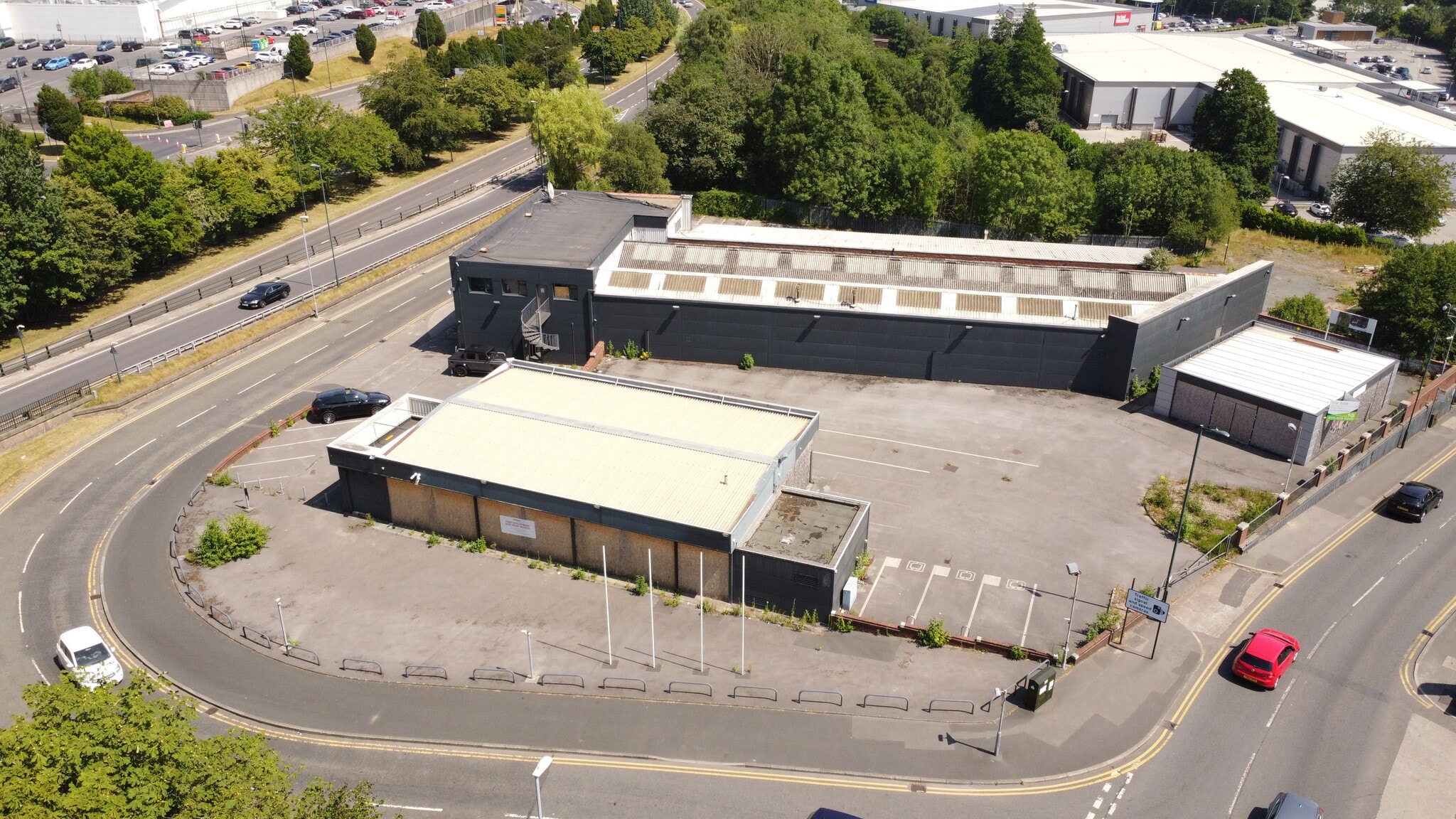 Park Rd, Oldham for lease Building Photo- Image 1 of 2