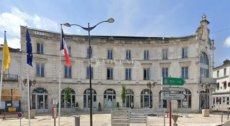 Retail in Cognac for lease - Building Photo - Image 3 of 4