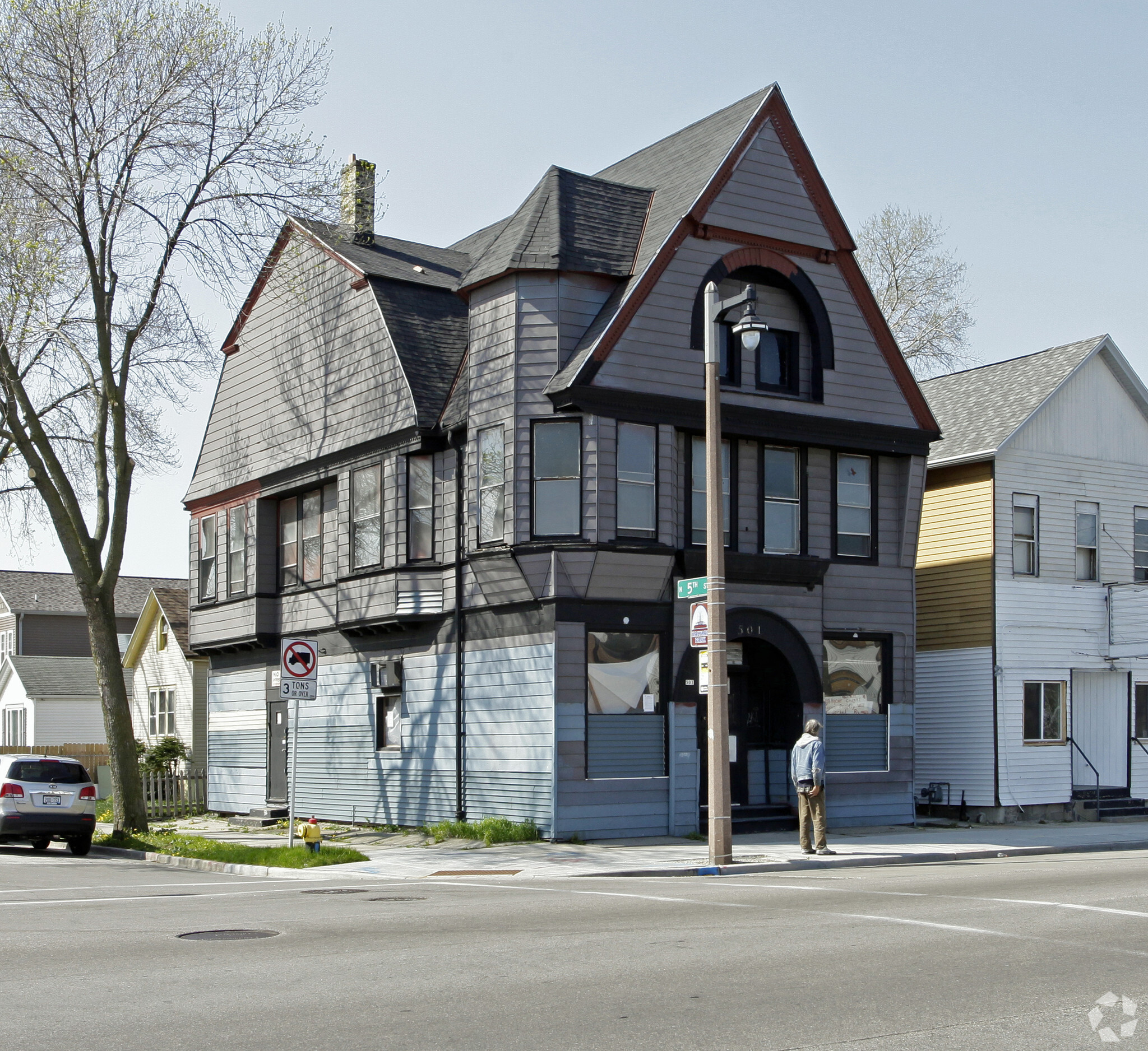 501 W North Ave, Milwaukee, WI for sale Primary Photo- Image 1 of 1