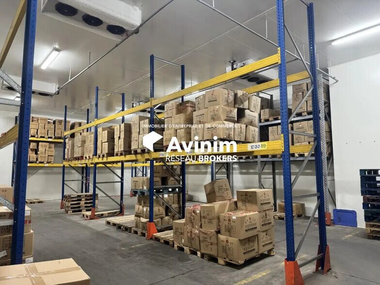 Industrial in Sarcelles for lease - Interior Photo - Image 3 of 5