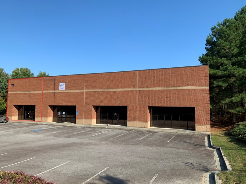 176 Enterprise Dr, Pendergrass, GA 30567