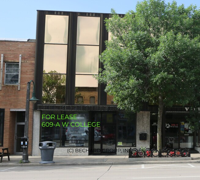 609 W College Ave, Appleton, WI for sale - Building Photo - Image 1 of 1