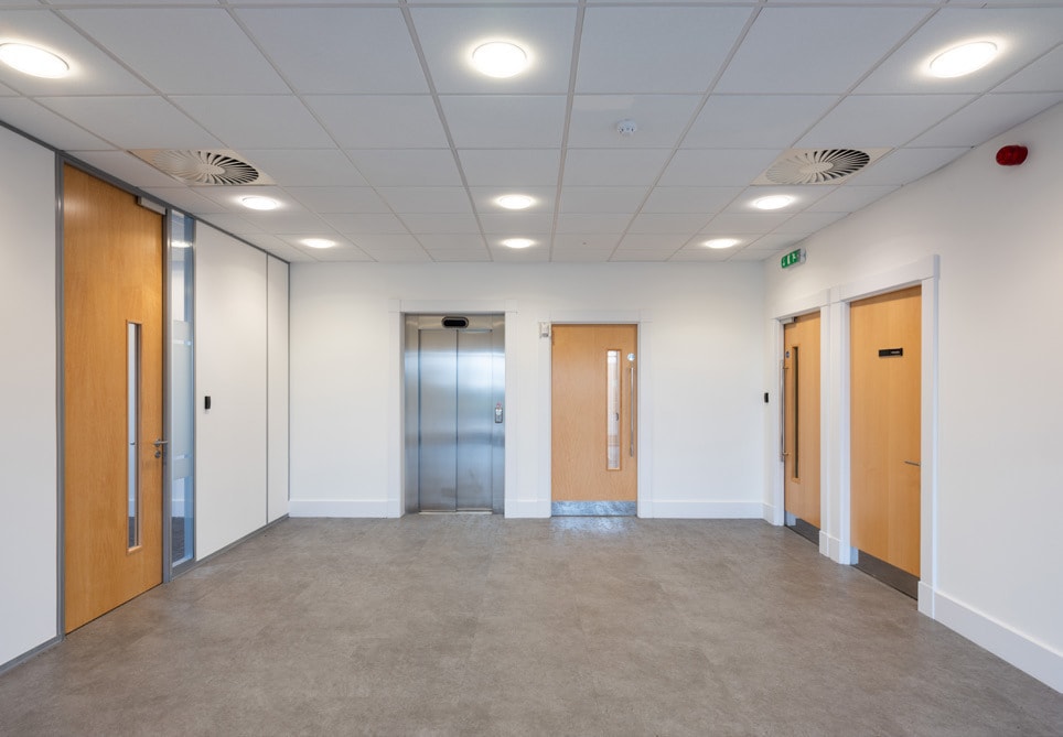 Minto Dr, Aberdeen for lease Interior Photo- Image 1 of 1