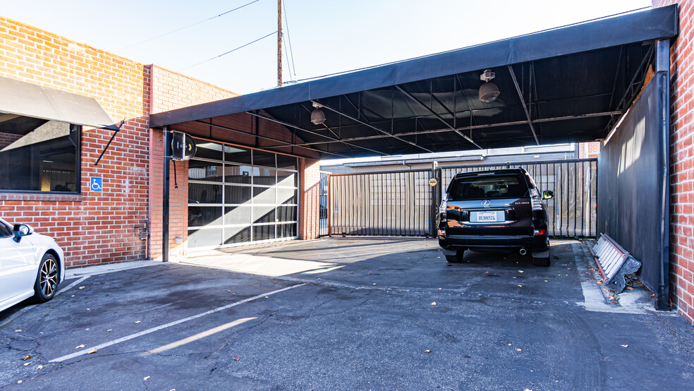 120 Penn St, El Segundo, CA for lease - Building Photo - Image 2 of 4