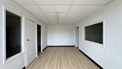 816-824 2nd Ct W, Birmingham, AL for lease Interior Photo- Image 2 of 11