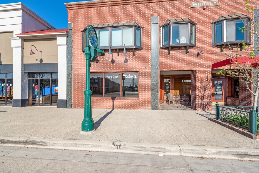 223-227 S Main St, Rochester, MI for lease - Primary Photo - Image 1 of 20