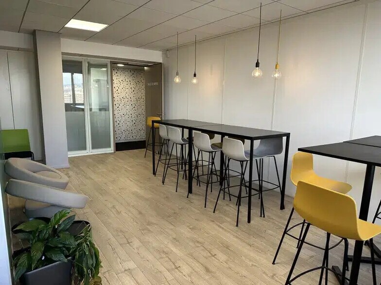 20 Boulevard Eugène Deruelle, Lyon for lease - Interior Photo - Image 3 of 5
