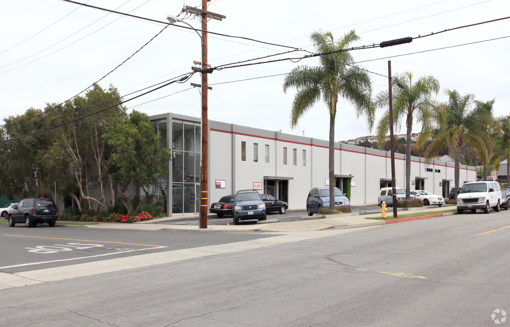 2674-2698 Dawson Ave, Signal Hill, CA for lease Primary Photo- Image 1 of 6