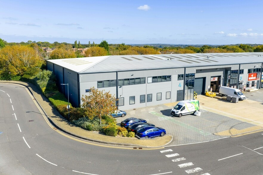 Talbot Rd, Fareham for lease - Building Photo - Image 2 of 11