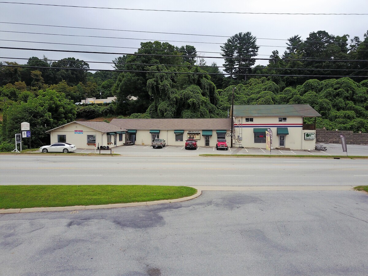 1240 Brevard Rd, Asheville, NC, 28806 Retail Space For