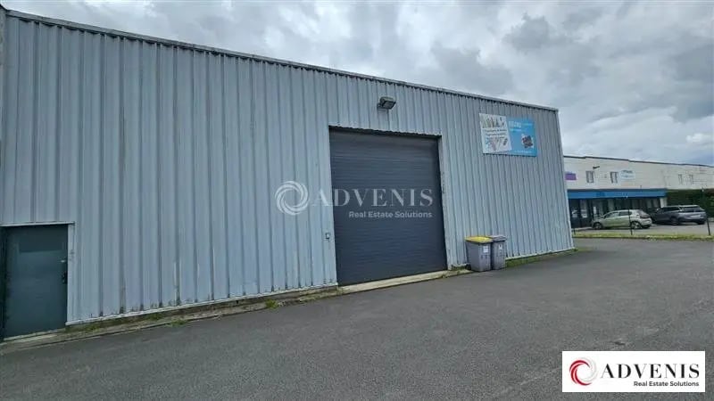 Location Entrepôt 495 m² à 1 265 m² - Photo 1
